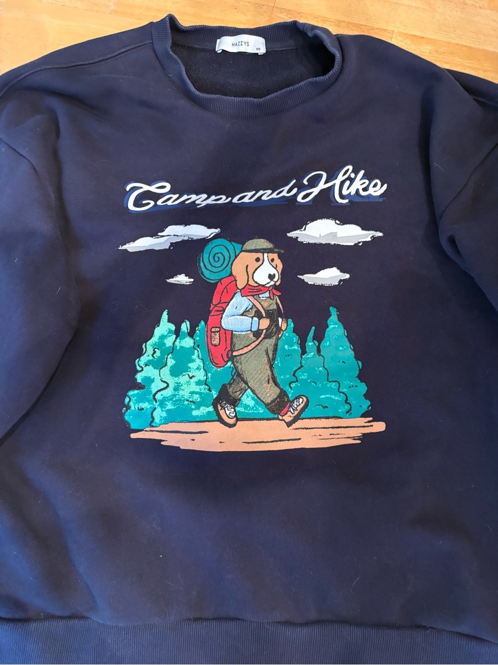 Hazzys “Camp and Hike” Beagle Graphic Crewneck Sweatshirt